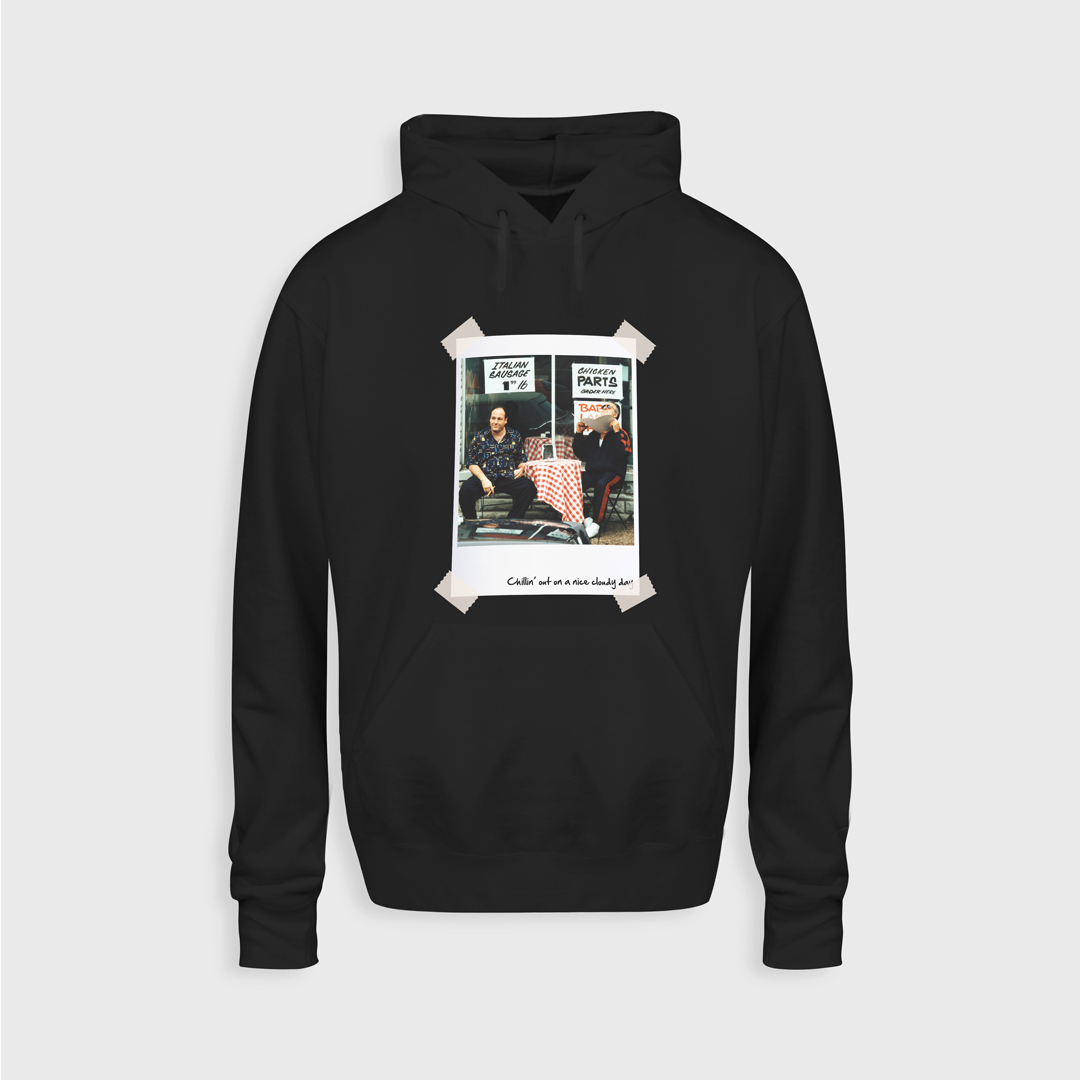 Chillin-out-on-a-nice-cloudy-day-BLO